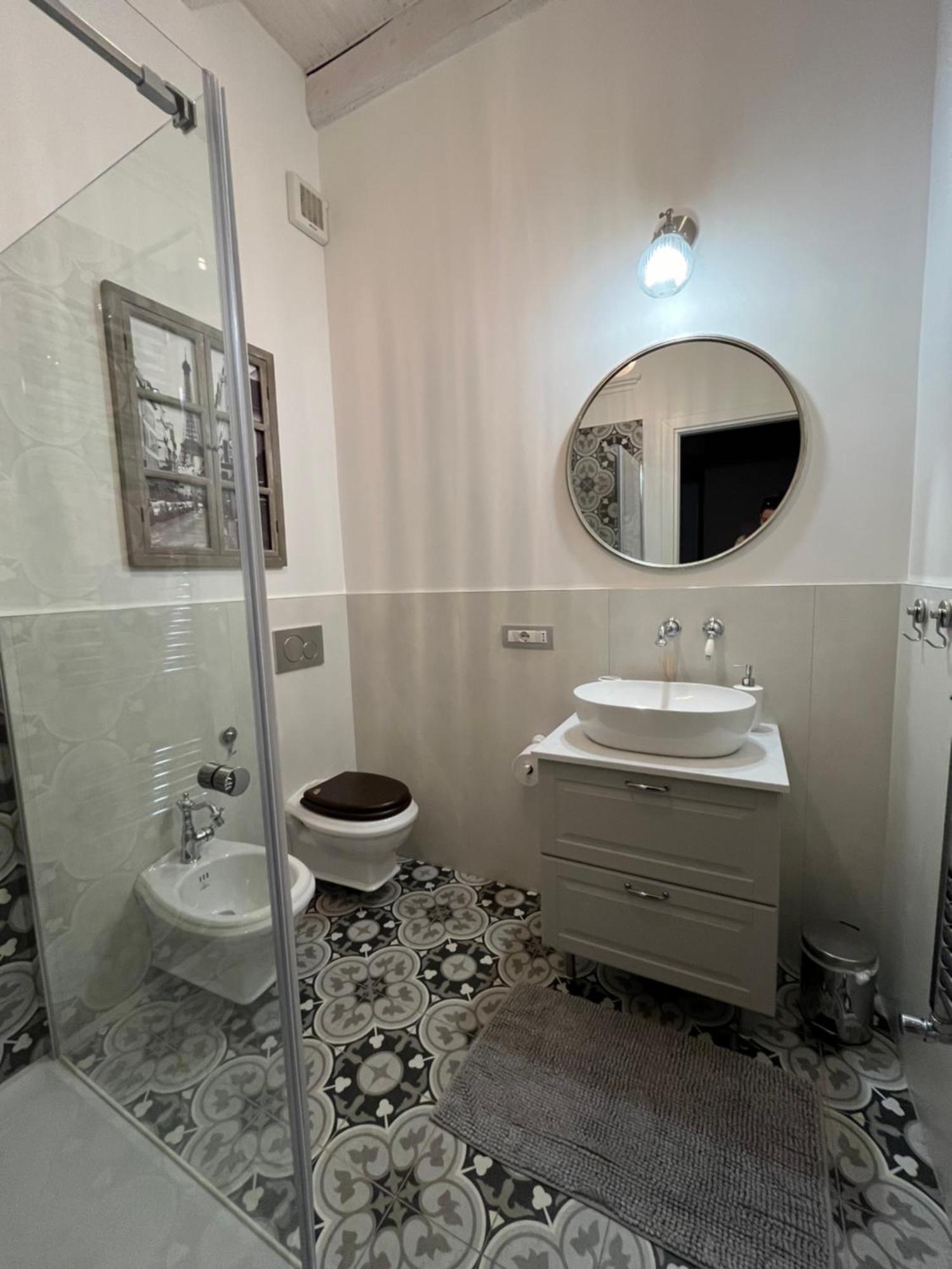 Casa Di Ringhiera Old Milan Apartment Luaran gambar